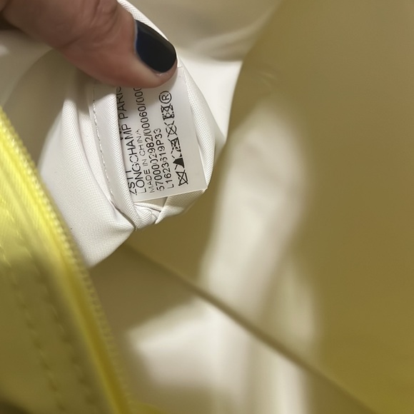 Longchamp Medium Top Handle - Picture 11 of 16